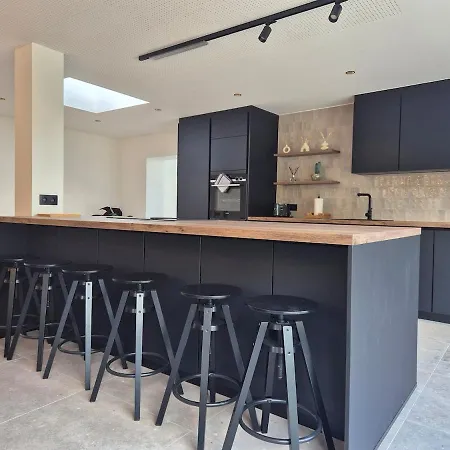 Chez Simone Liege, Bain Nordique Villa *